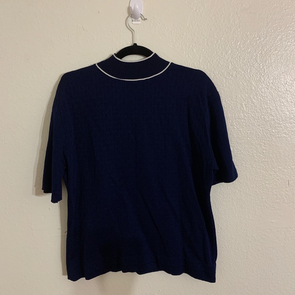 Turtle neck shirt